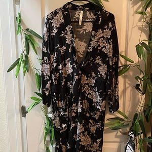 Black Floral Kimono